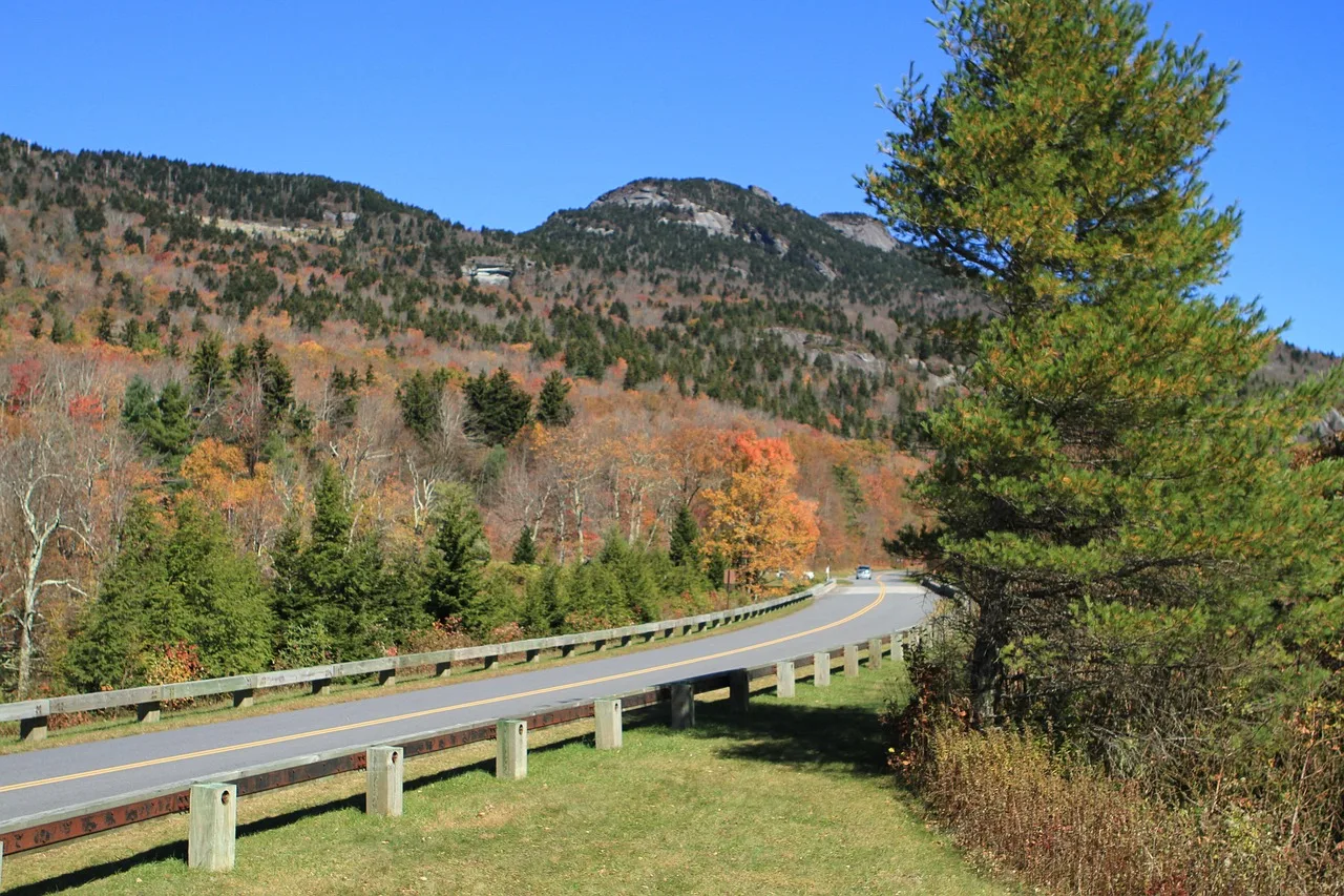 mountains, blue ridge parkway overlook, overlook, landscape, asheville, mountain, nature, fall, asheville, asheville, asheville, asheville, asheville. Dark sky trip accessibility: three composite examples and the paved overlook